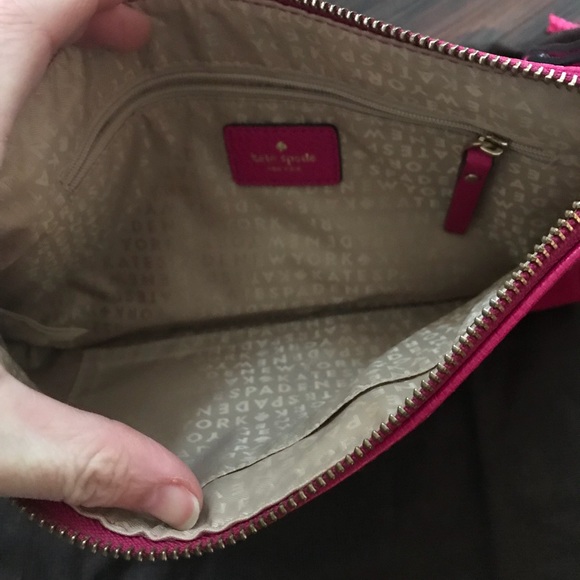 EUC Kate Spade clutch with shoulder strap. - Picture 3 of 4